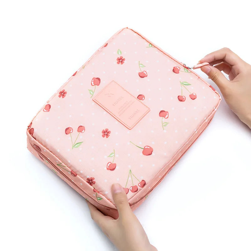 High Capacity Outdoor Girl Makeup Bag Women Cosmetic Bag Toiletries Organizer Waterproof Female Storage Make up Cases