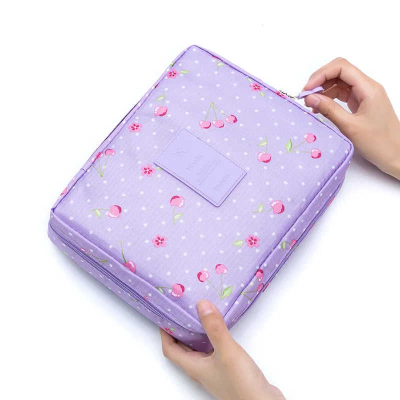 High Capacity Outdoor Girl Makeup Bag Women Cosmetic Bag Toiletries Organizer Waterproof Female Storage Make up Cases